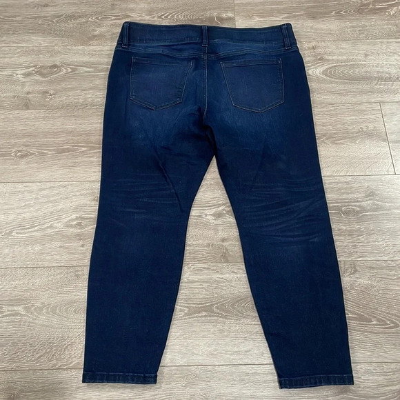 NWOT Nine West Skinny Dark Wash Denim Jean 16 P - Picture 15 of 16